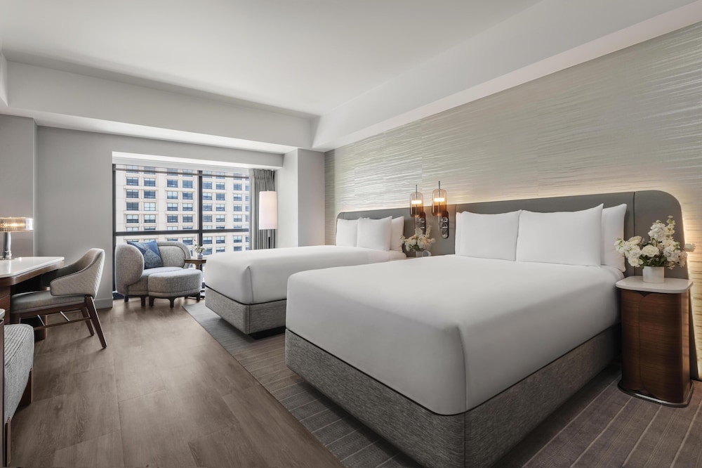 DELUXE, 2 DOUBLE BEDS