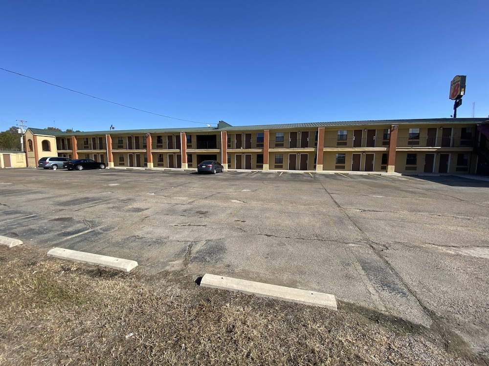 Diamond Inn Forrest City I-40 37/46