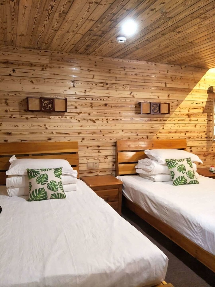Nanjing Qingdelou Inn 16/28