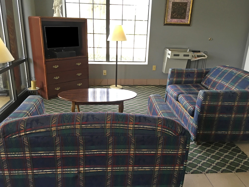 Americas Best Value Inn & Suites Slidell 11/11