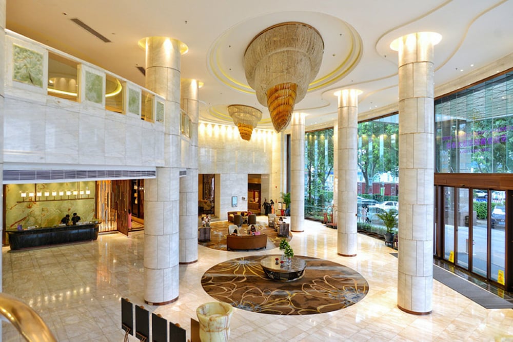 Dayhello International Hotel 7/50
