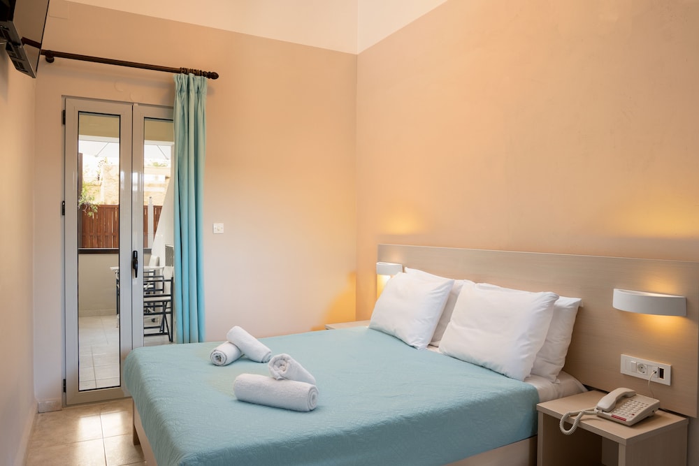 Talos Hotel Apartments 14/50