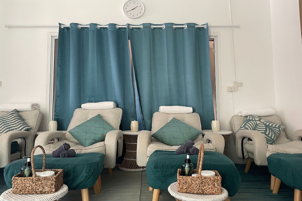 Aromdee at Naithon Beach 48/50