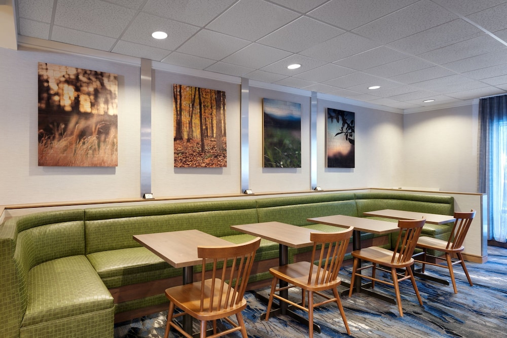 Fairfield Inn Suites Albany 29/44