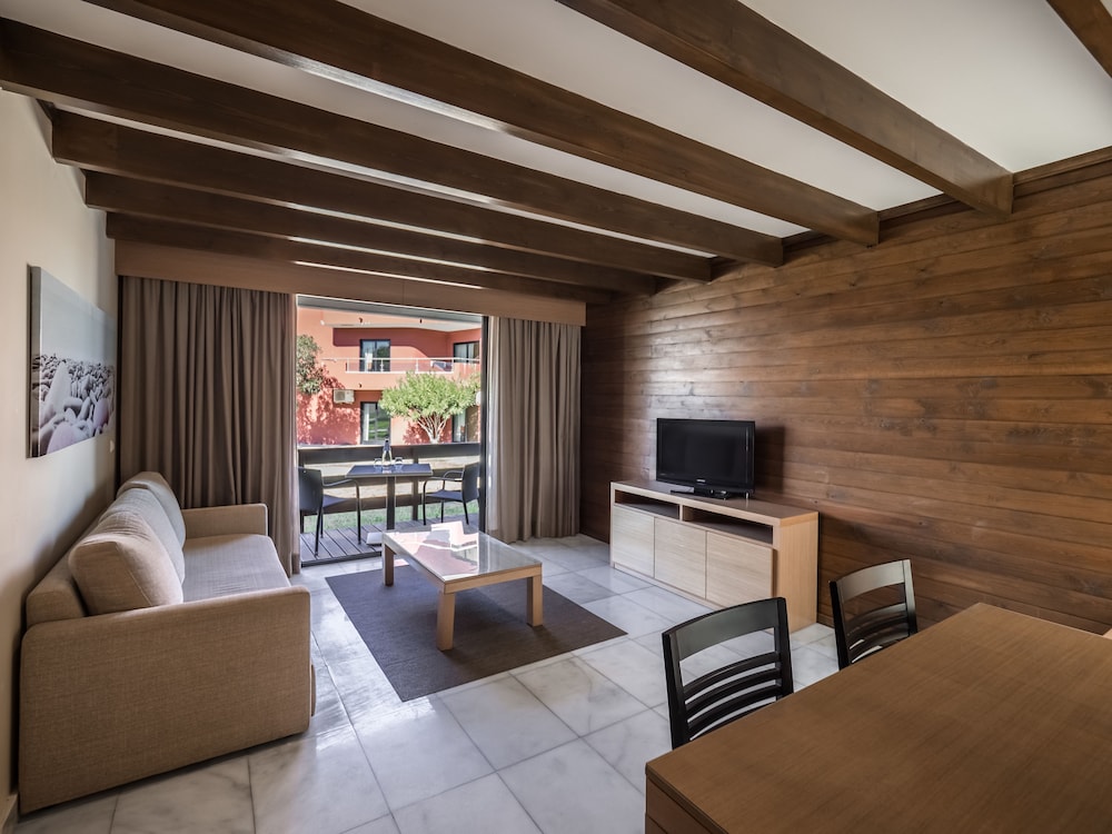 Topazio Vibe Beach Hotel and Apartments - Adults Friendly 59/71