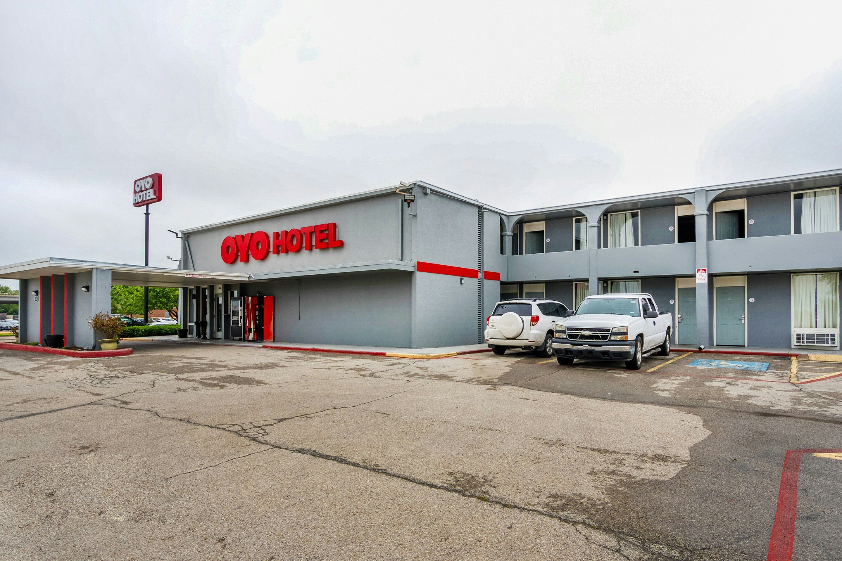 OYO Hotel Wichita Falls - Downtown 27/35