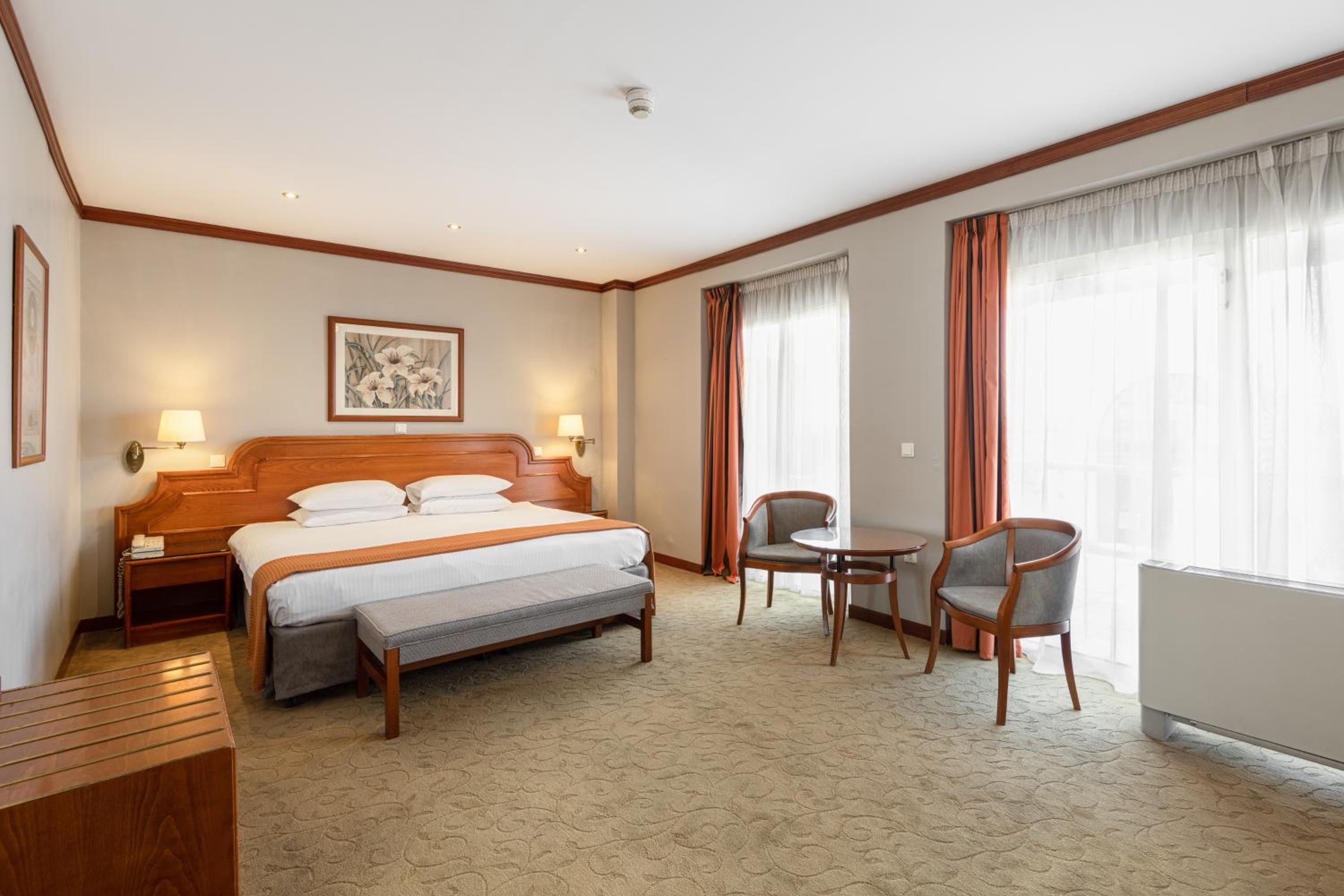 1 Bedroom, Suite, 2 Bathrooms, Sofa