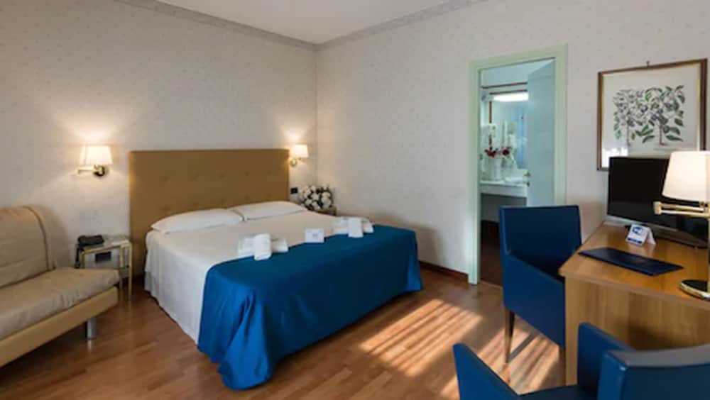 Hotel Lombardia 16/64