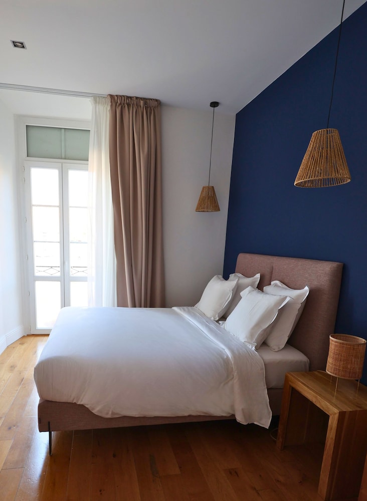 Hotel De La Mer 7/50