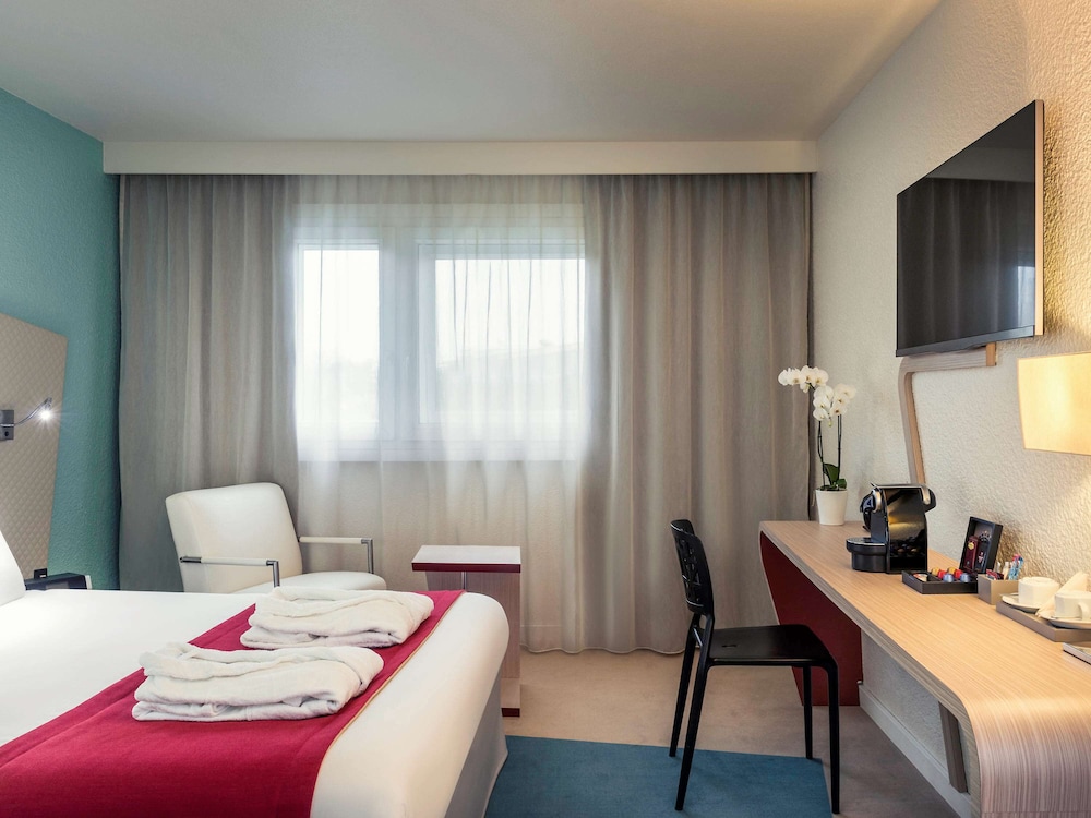 Hotel Mercure Paris Le Bourget 20/74