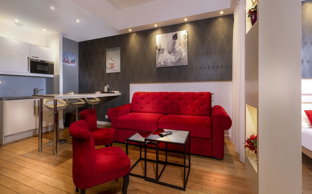 AMBRE HOTEL 21/39