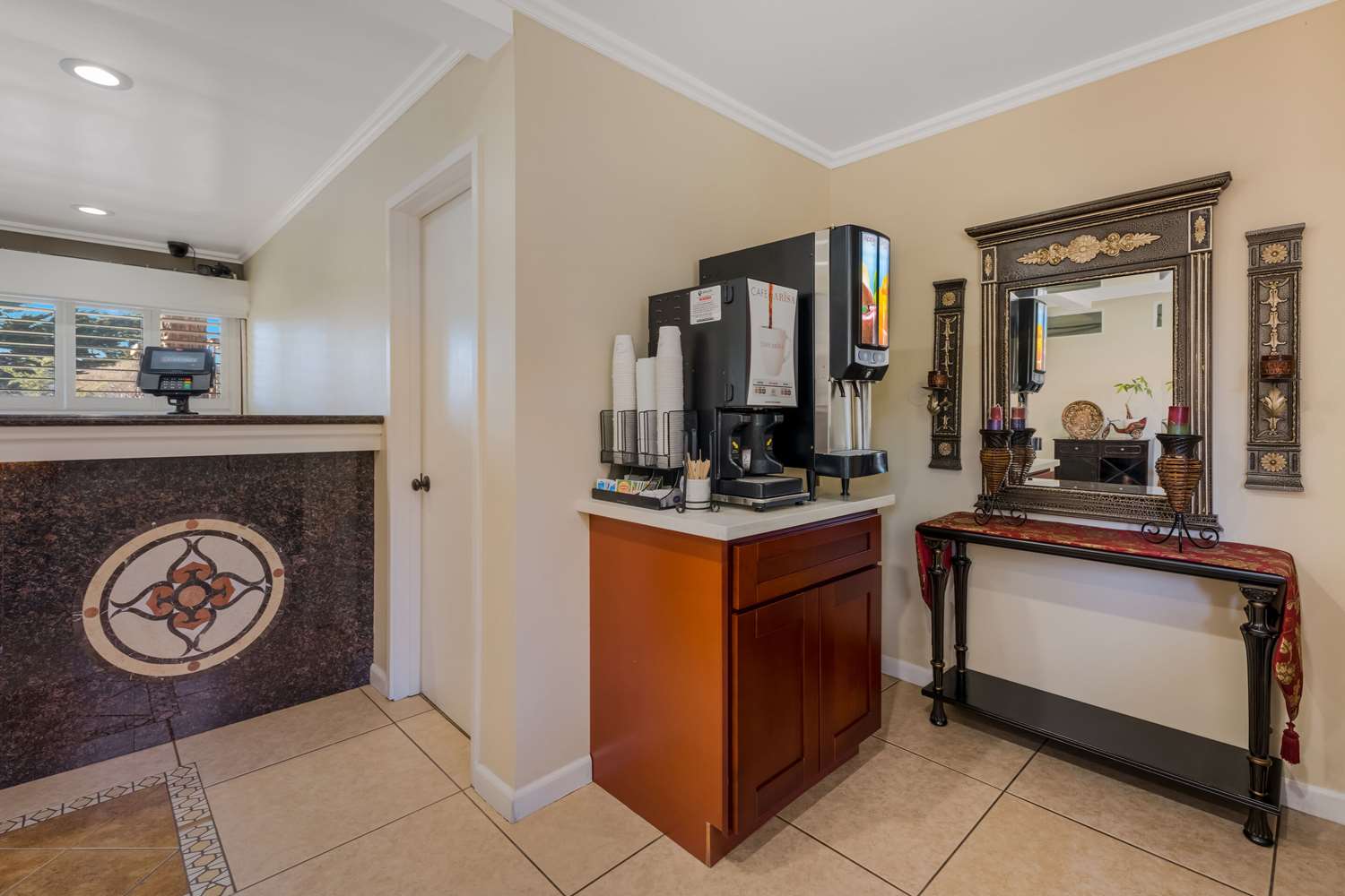 Clarion Collection Carmel Oaks Inn 7/28