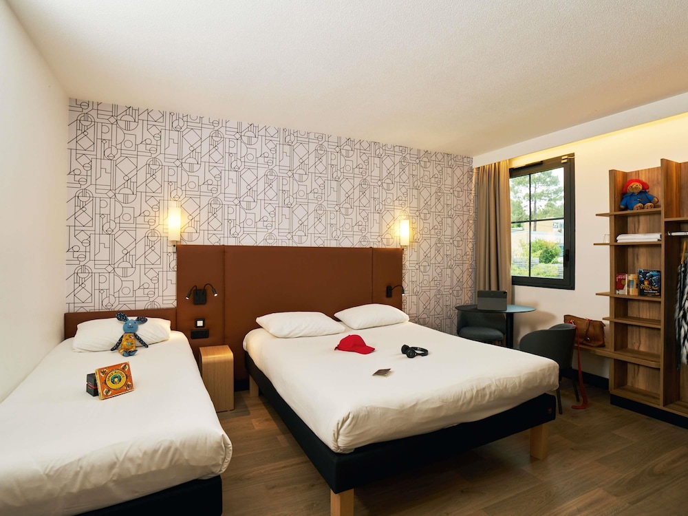 Ibis Sarlat 17/74