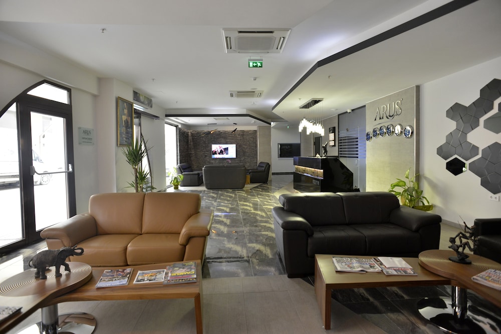 Arus Hotel 49/62