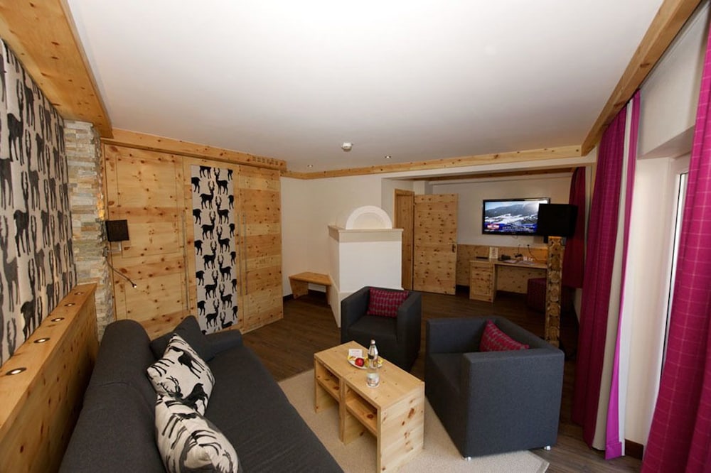 ALPENHOTEL SAALBACH 26/32