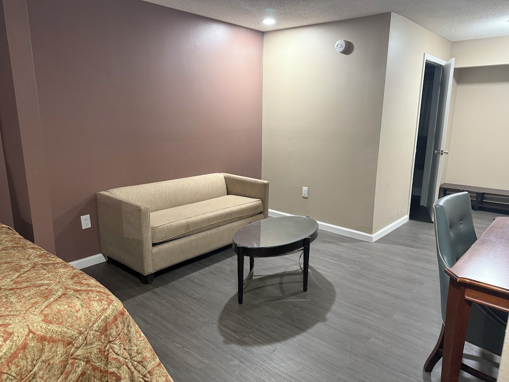 Magnolia Bay Hotel and Suites 13/19