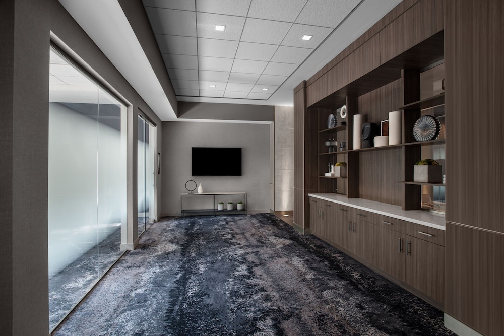 AC Hotel by Marriott Pittsburgh Southpointe 32/37