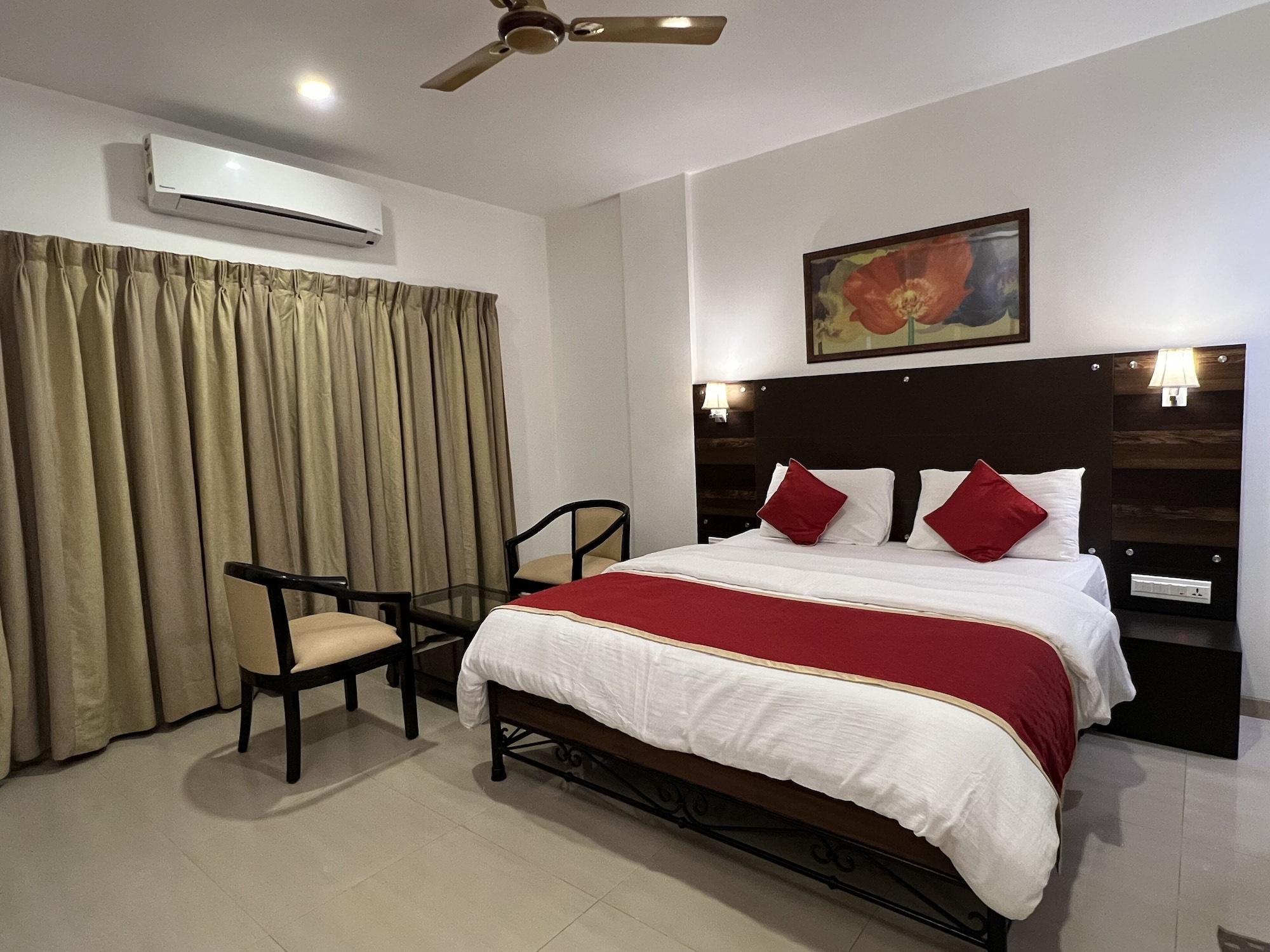 2 BEDROOMS, DELUXE, CITY VIEW