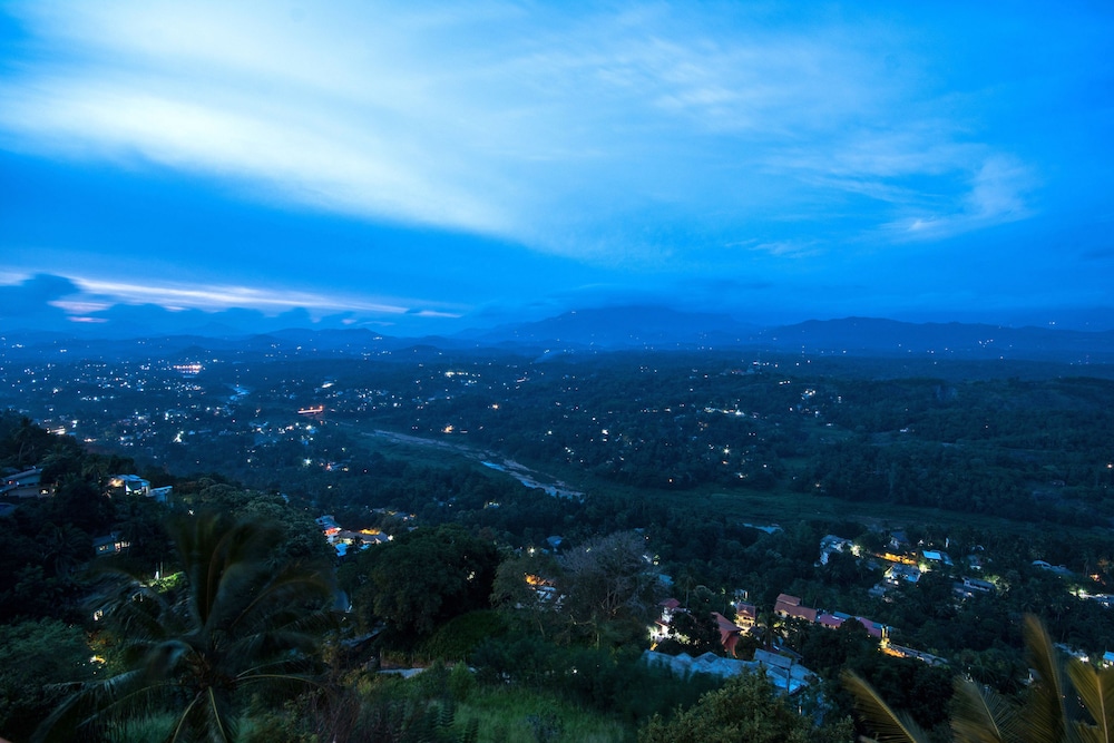 Ceyloni Panorama Resort 56/59