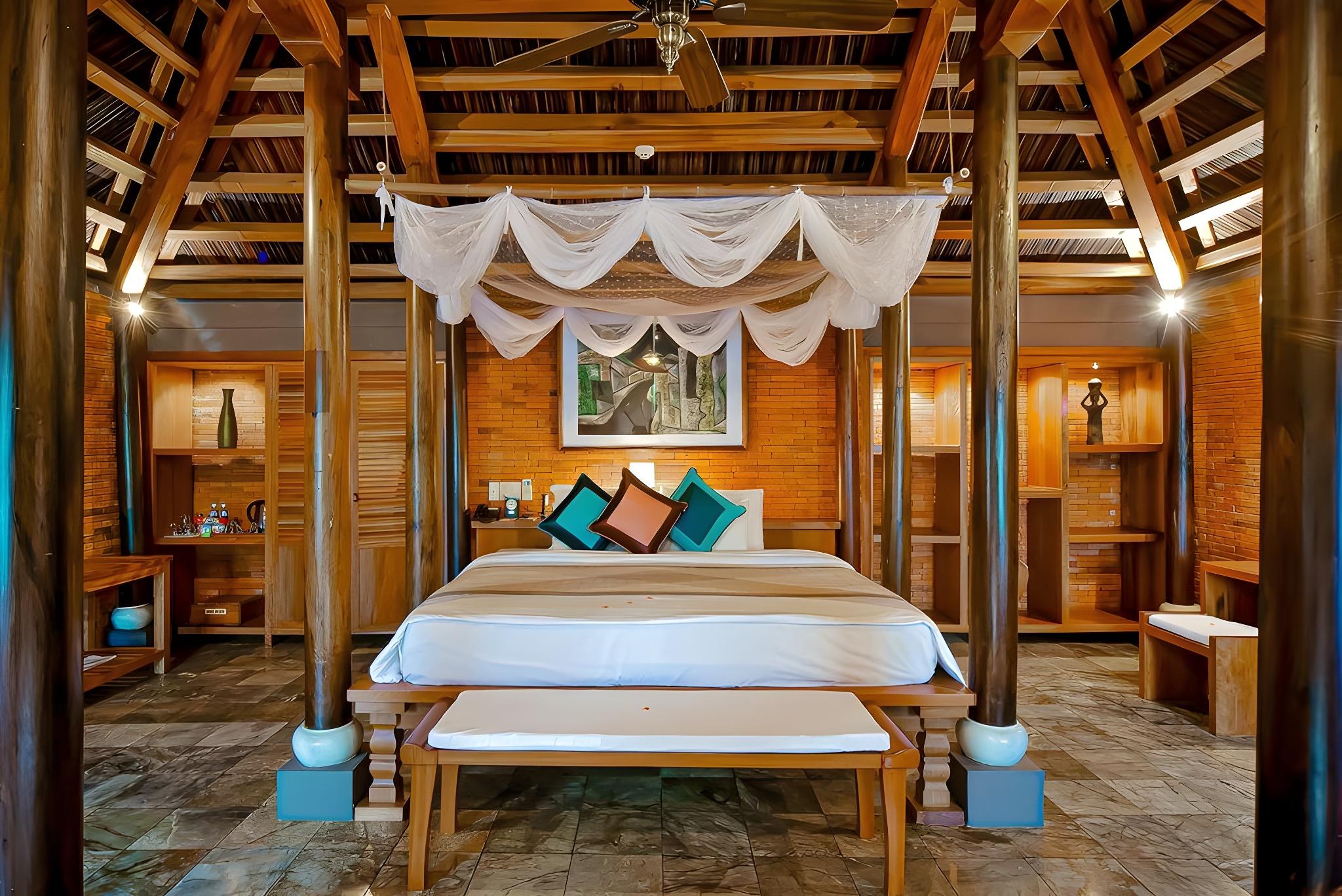 Traditional Pool Villa