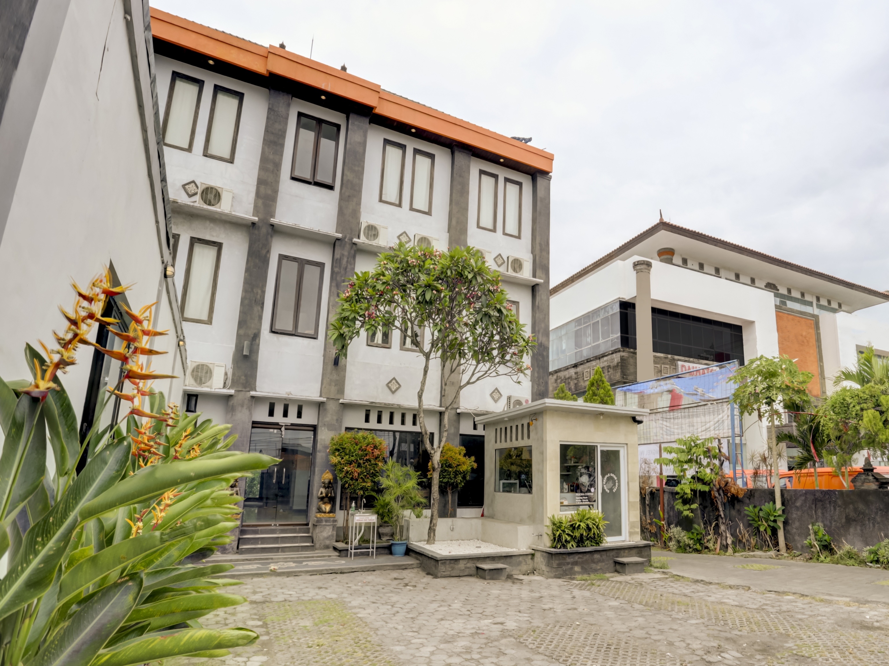 Hotel Warta Dua 1/19