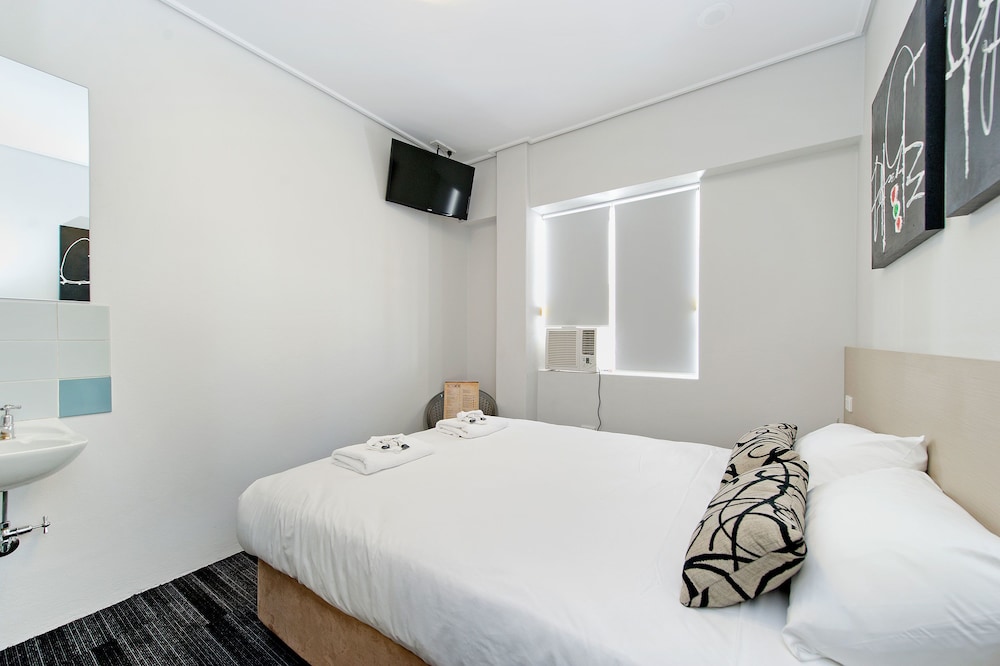 Prince of Wales Hotel 15/50