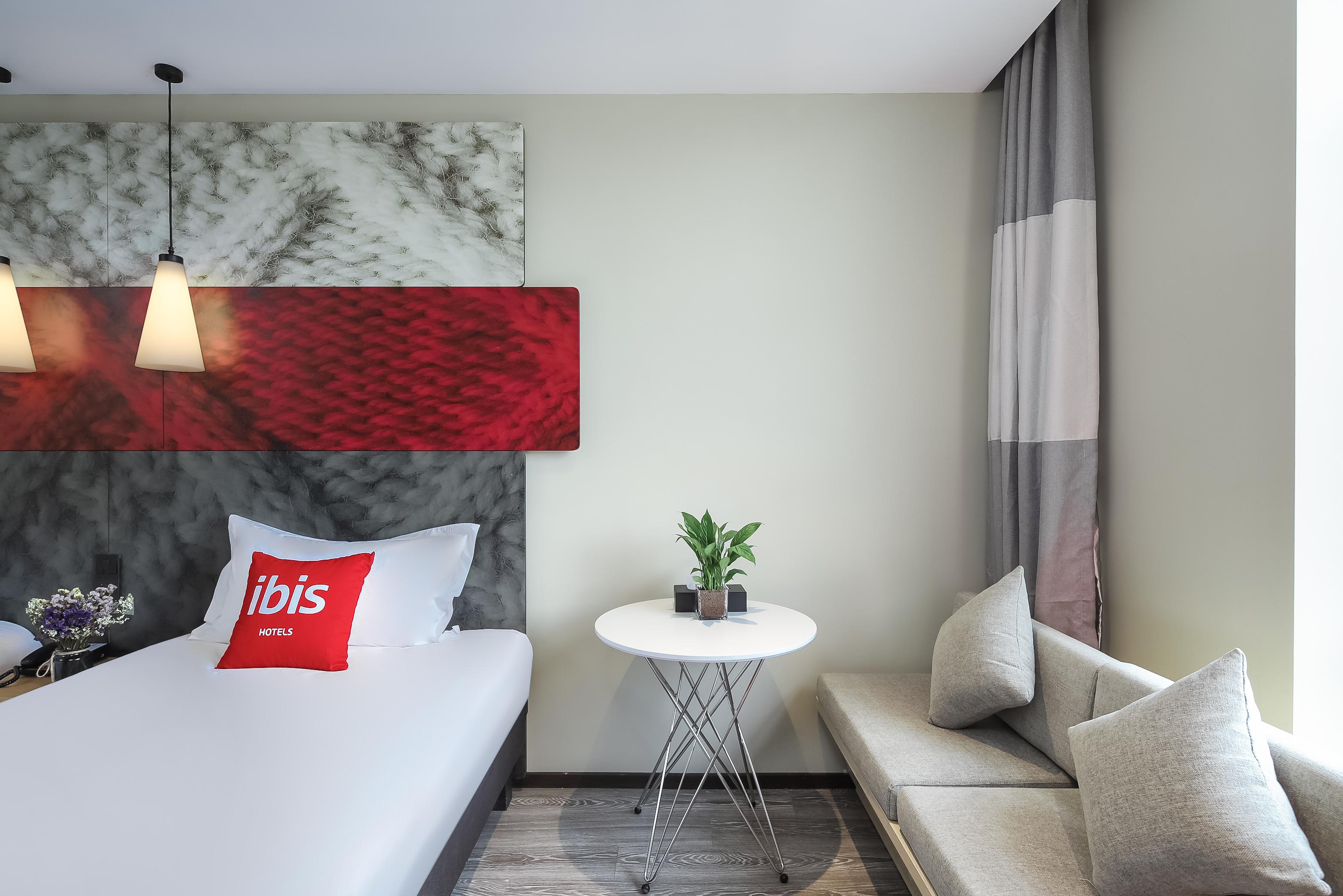 IBIS Nanjing South Railway Station North Square Hotel 32/50