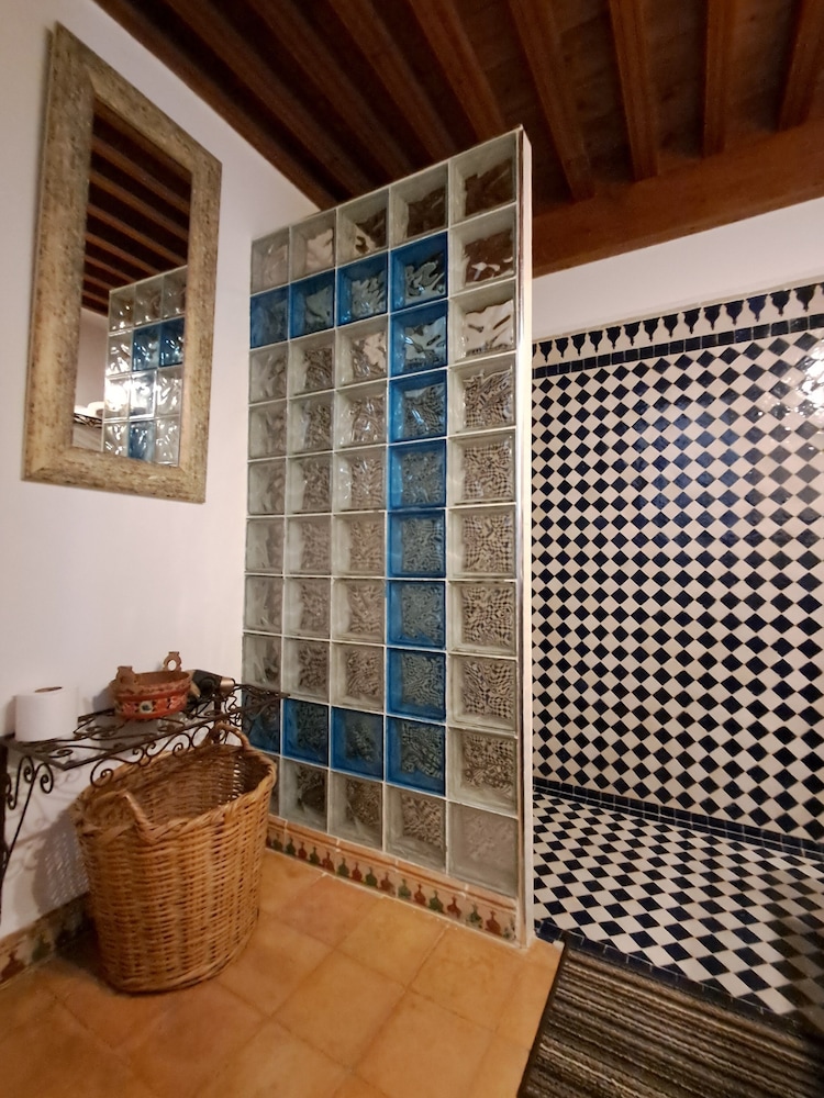 Riad Al Bartal 27/50