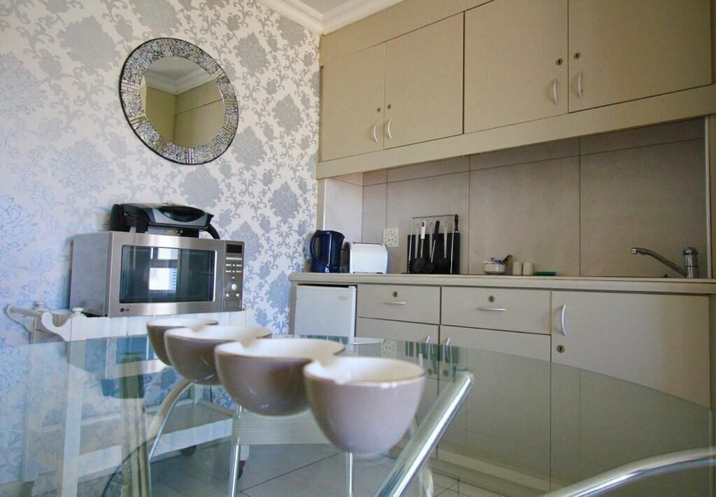 False Bay Inn 49/50