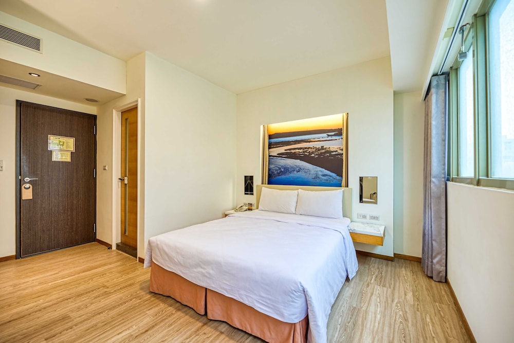 Jih Lih Hotel 6/38