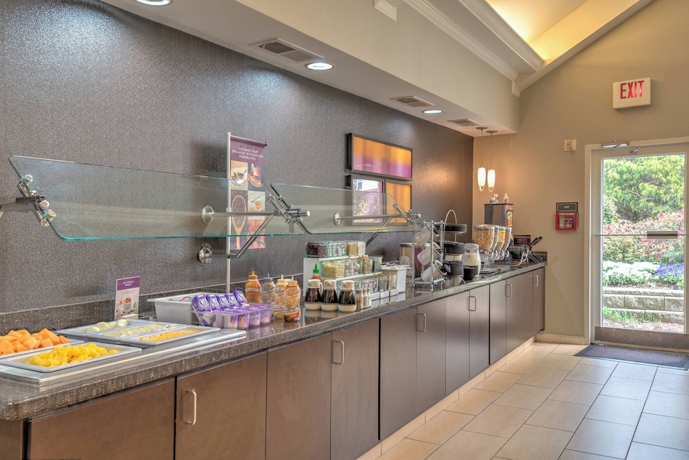 Residence Inn Atlanta Buckhead Lenox Park 8/50