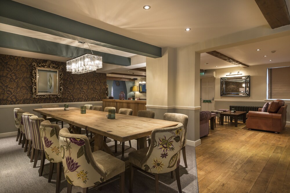 Royal Oak Hotel 34/47