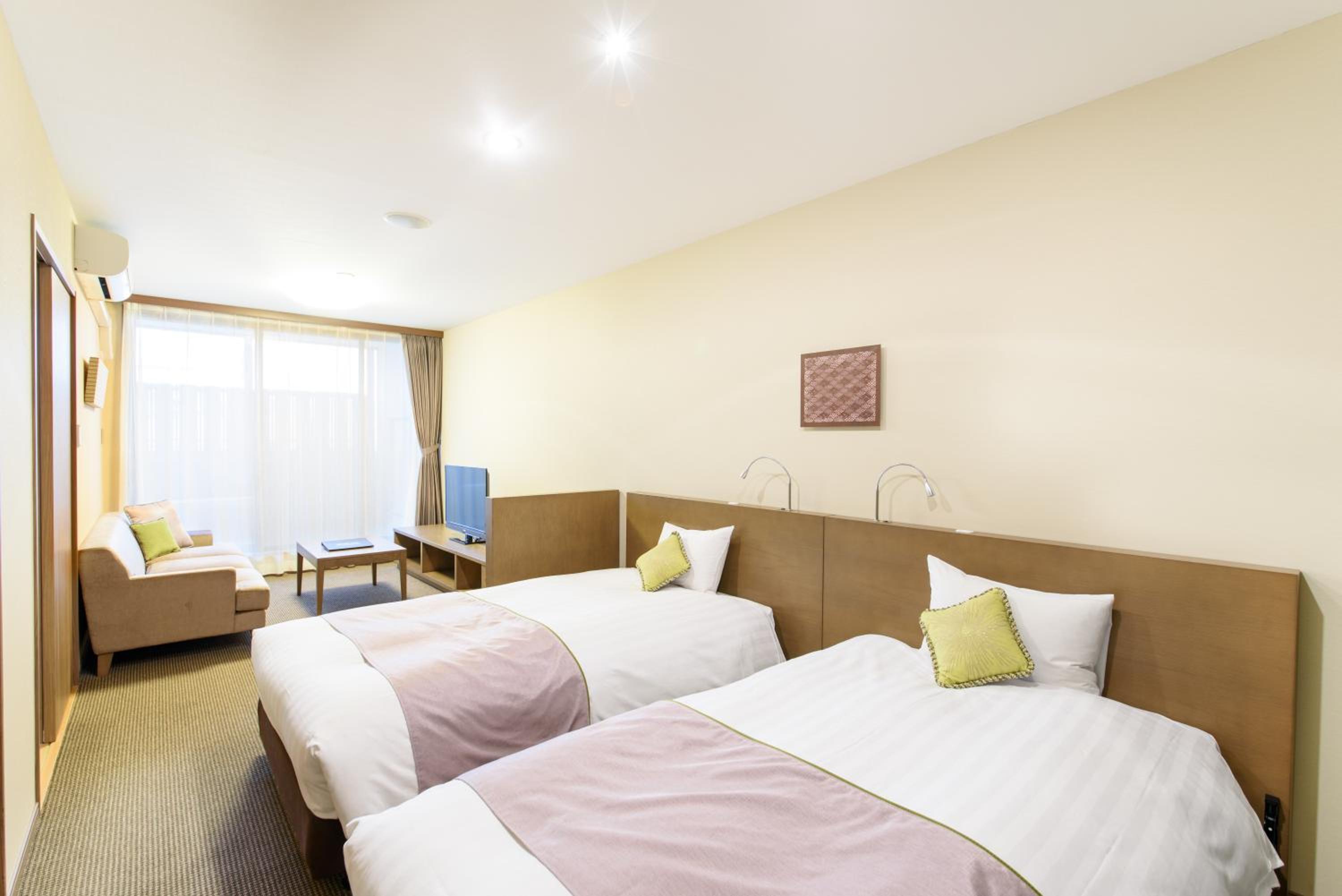 Room, Twin Beds, Outdoor Bath