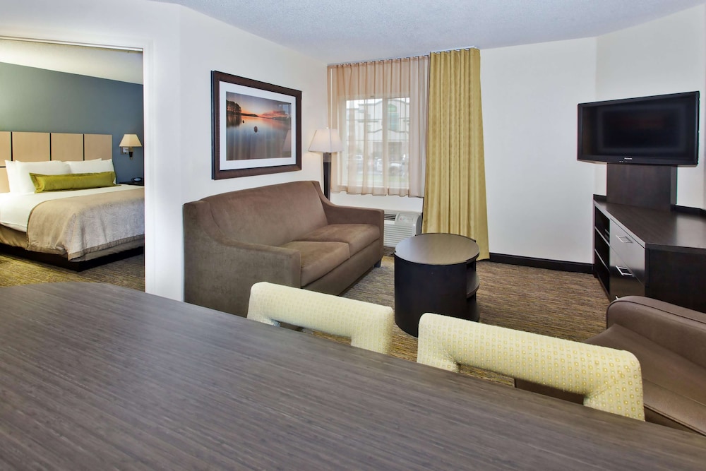 Sonesta Simply Suites Austin the Domain Area 10/33