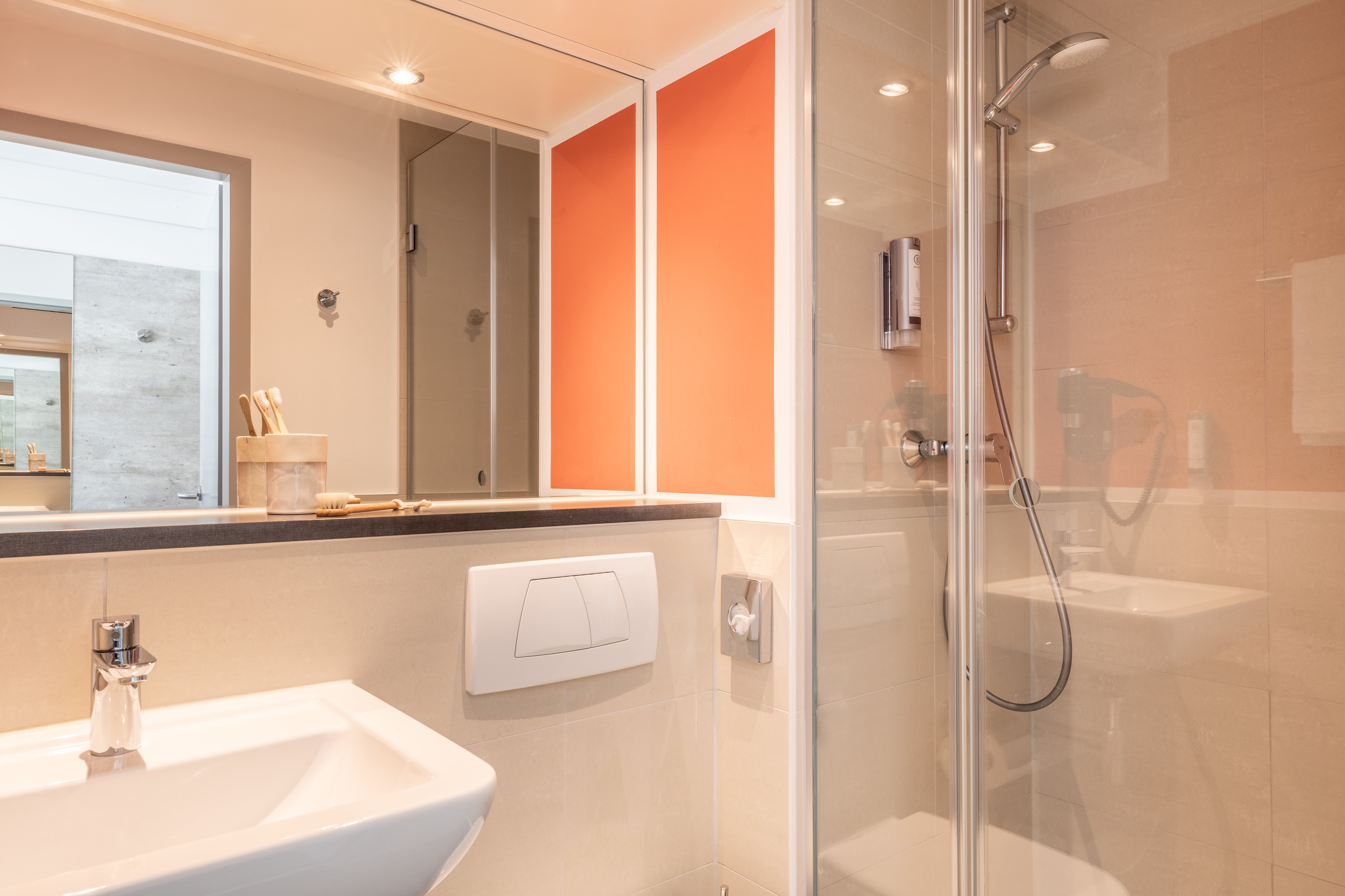 غرفة قياسية بسرير كوين، Select Hotel Wiesbaden City 4/5