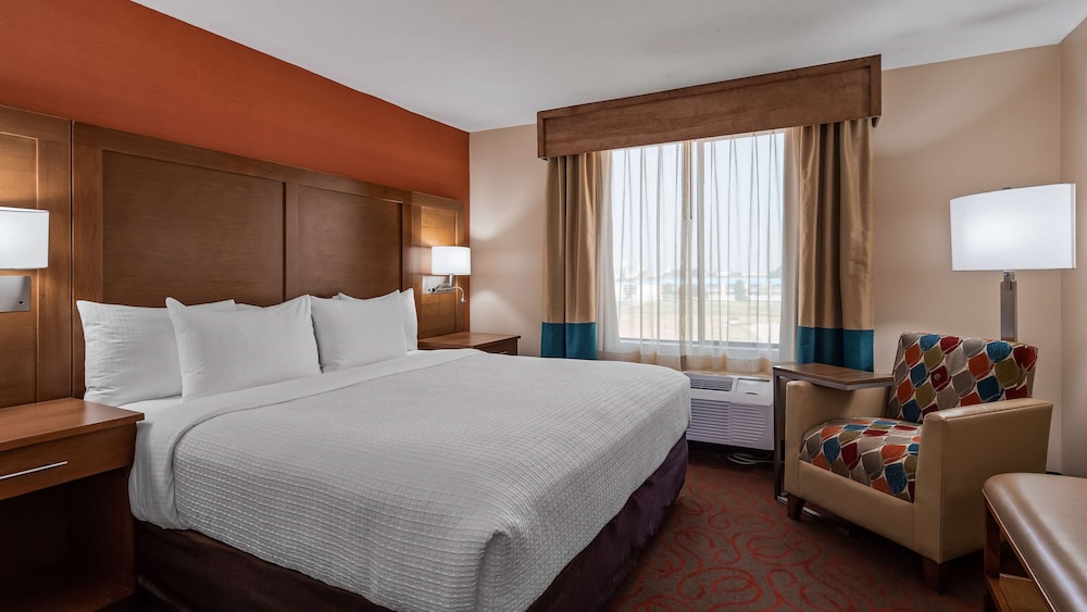 Suite, Multiple Beds, Sofa، Best Western Cannon A.F.B. Clovis 3/3
