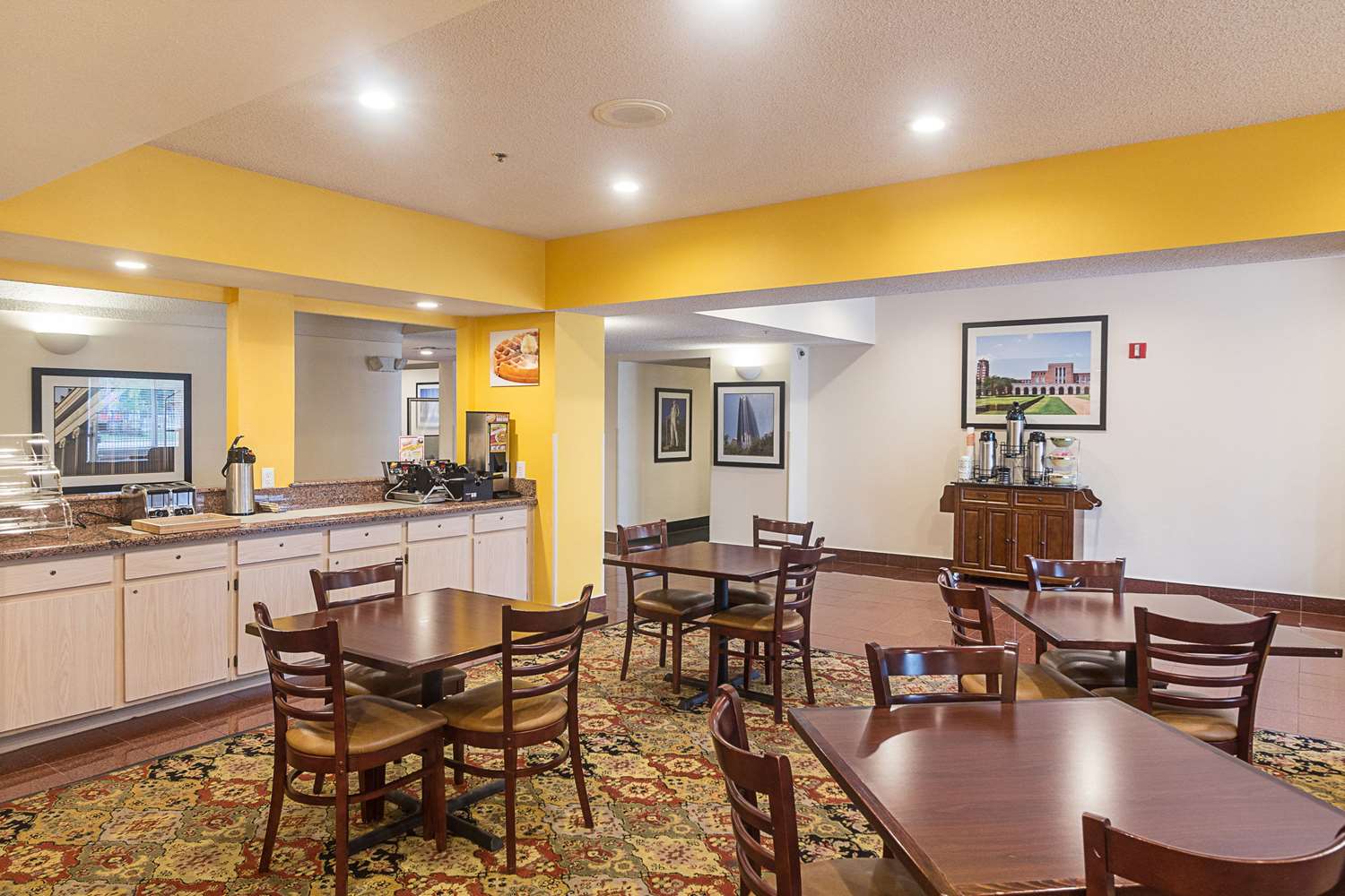 Quality Inn & Suites West Chase 4/8