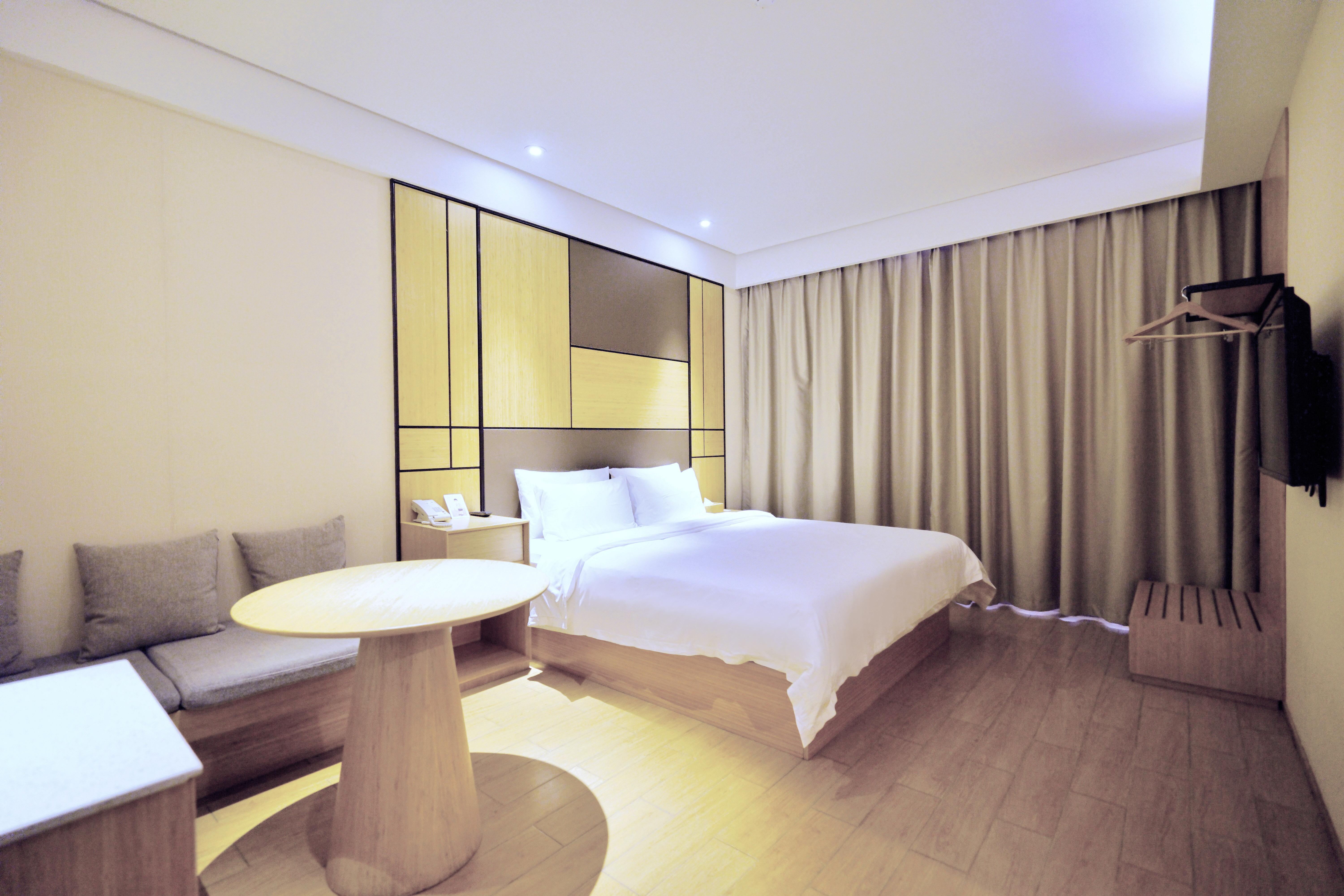 Ji Hotel (Hongqiao Airport Huqingping Road) 10/23