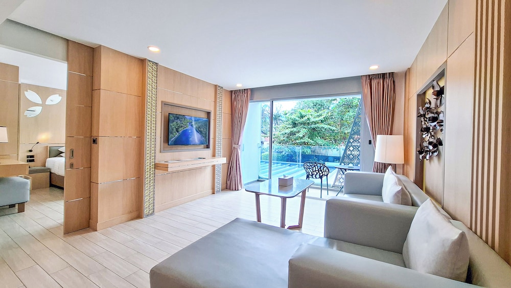 جناح بسرير كينج بإطلالة على المدينة بغرفة نوم واحدة، Clarian Hotel Beach Patong 7/10