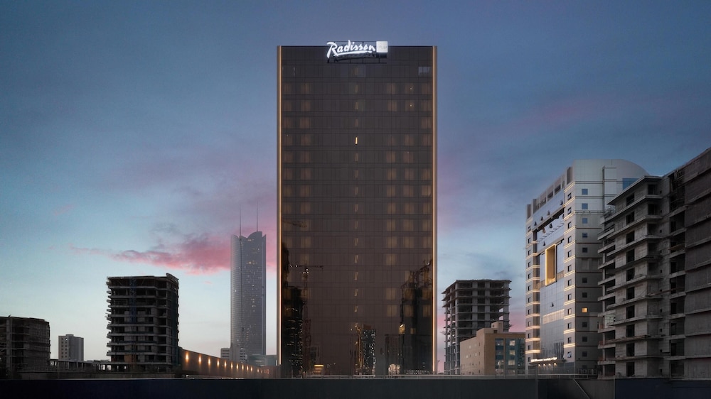 Radisson Blu Hotel, Riyadh Al Sahafa 2/50