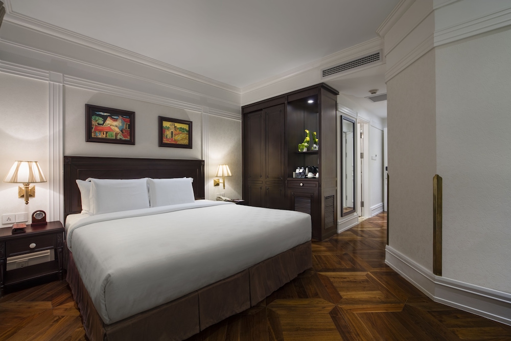 Silk Path Boutique Hanoi 25/66