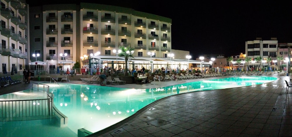 TOPAZ HOTEL 5/66