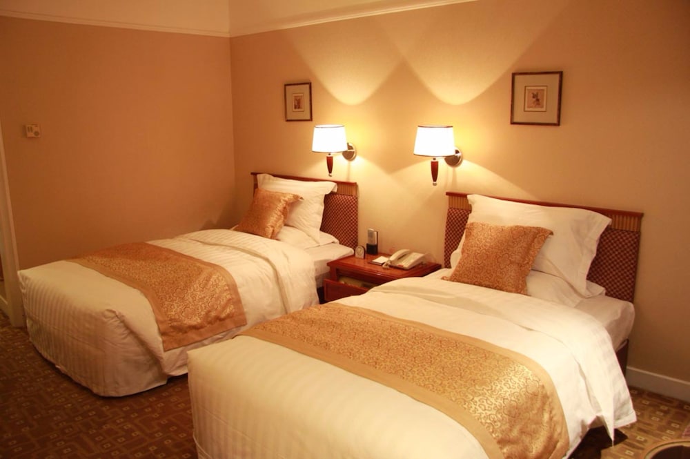 Jianguo Garden Hotel 8/32