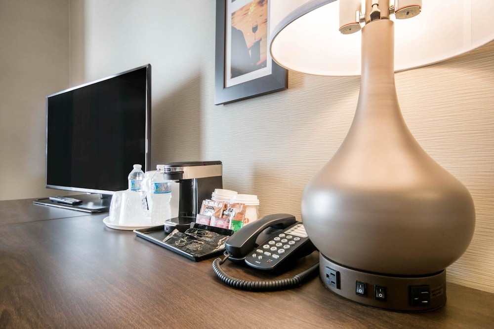 Comfort Inn & Suites Merritt BC 38/45