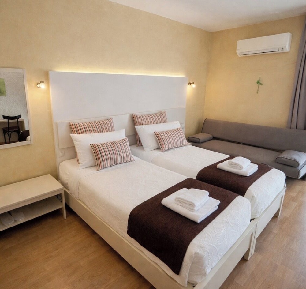 Nidimos Hotel 20/50