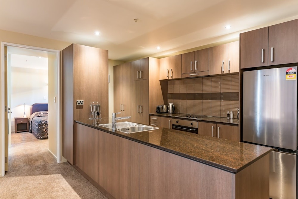 Edgewater Palms Apartments 11/74