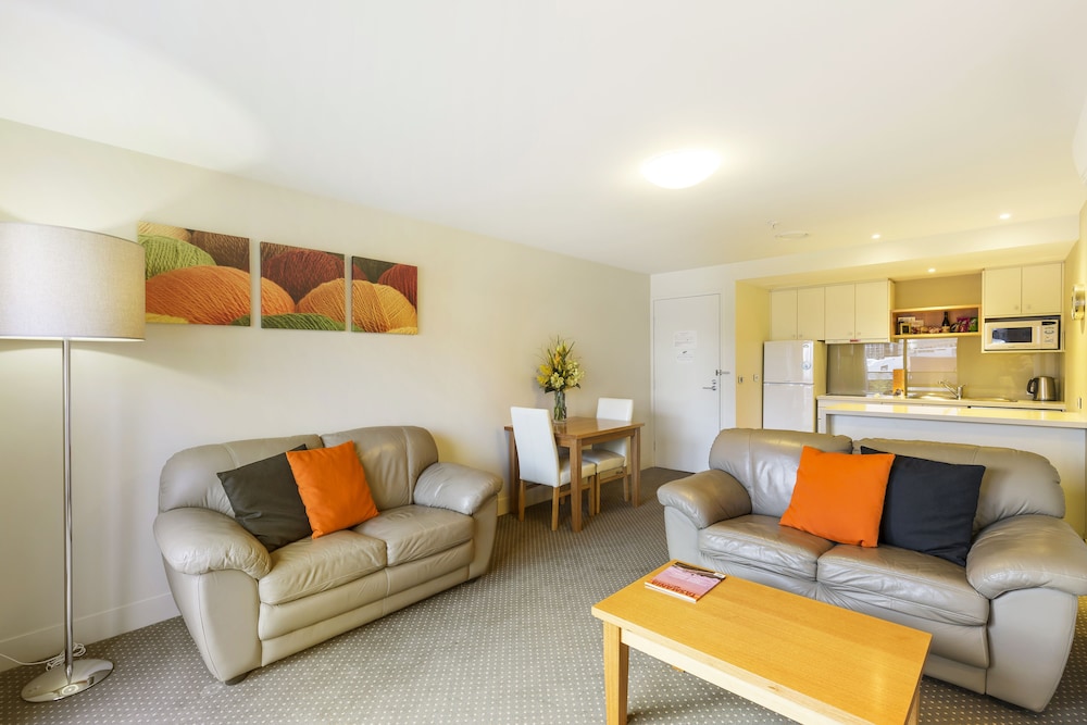 The Old Woolstore Apartment Hotel 49/63