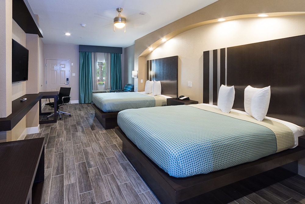 efficiency, suite, 2 queen beds, smoking