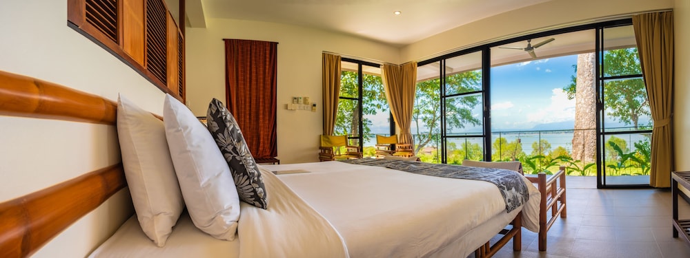The River Resort 11/50