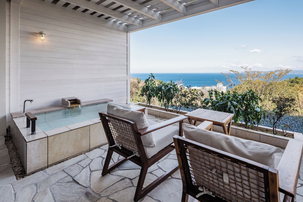 Infinito Hotel and Spa Nanki Shirahama (ex Green Hill Shirahama Hotel) 19/45